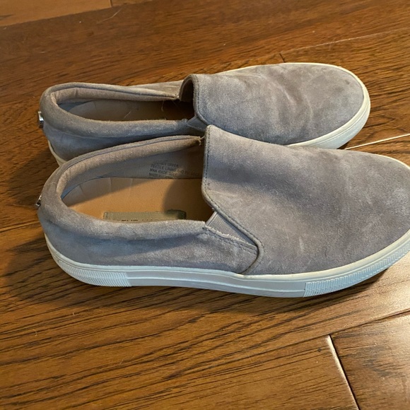 Steve Madden slip ons - Picture 3 of 4